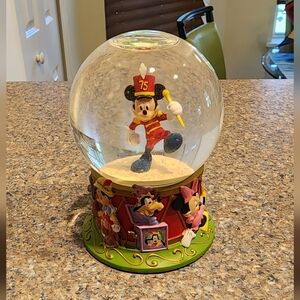 Disney Store Mickey's 75th‎ Anniversary Snow Globe Special Edition 5" tall